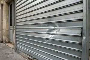 Réparation de rideau métallique à Marseille 3